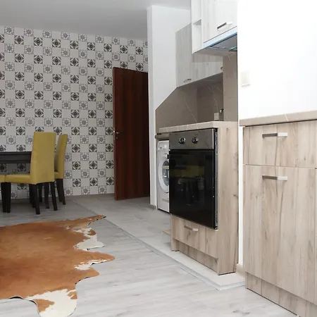 Salena פרימורסקו