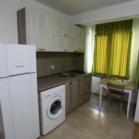 Salena מלון דירות