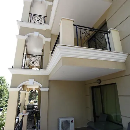 Salena Apartmanhotel 4*